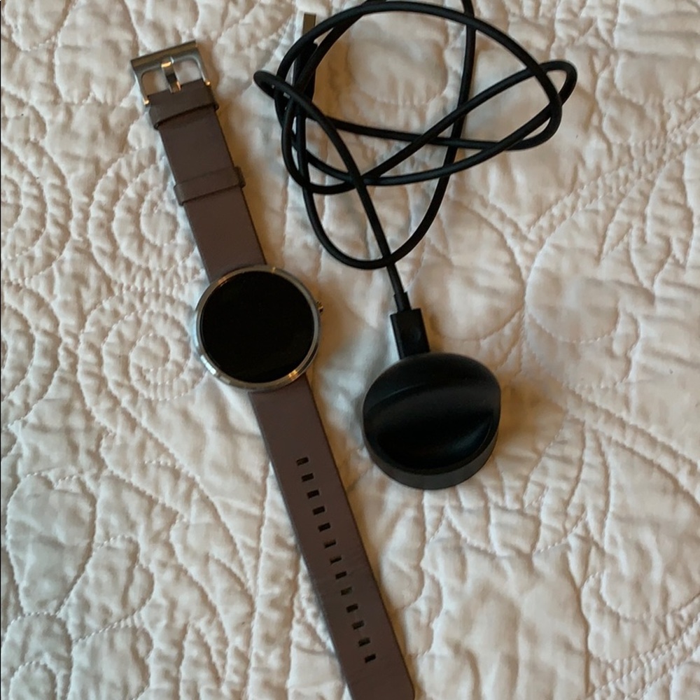 Moto 360 Series 1 smart watch